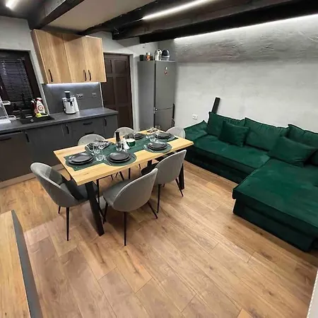 ヴィラ Forest Hill トロヤン