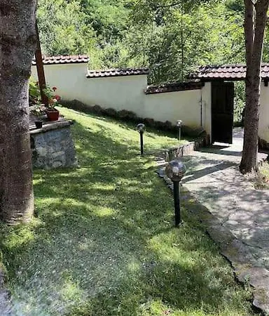 Forest Hill ヴィラ トロヤン